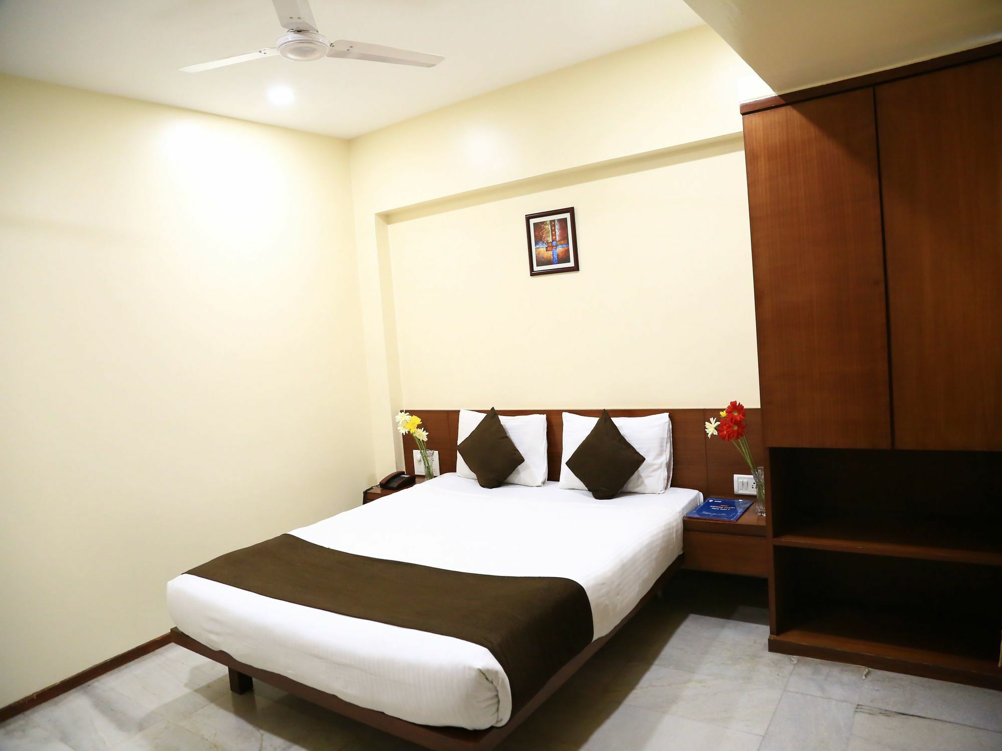Hotel Oyo 13771 Executive Residency Pune Exterior foto